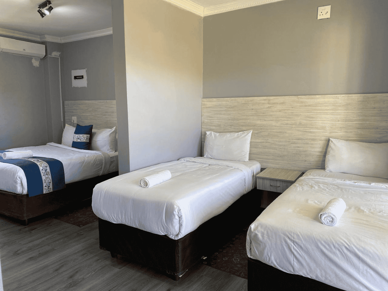 Triple Room — three beds layout